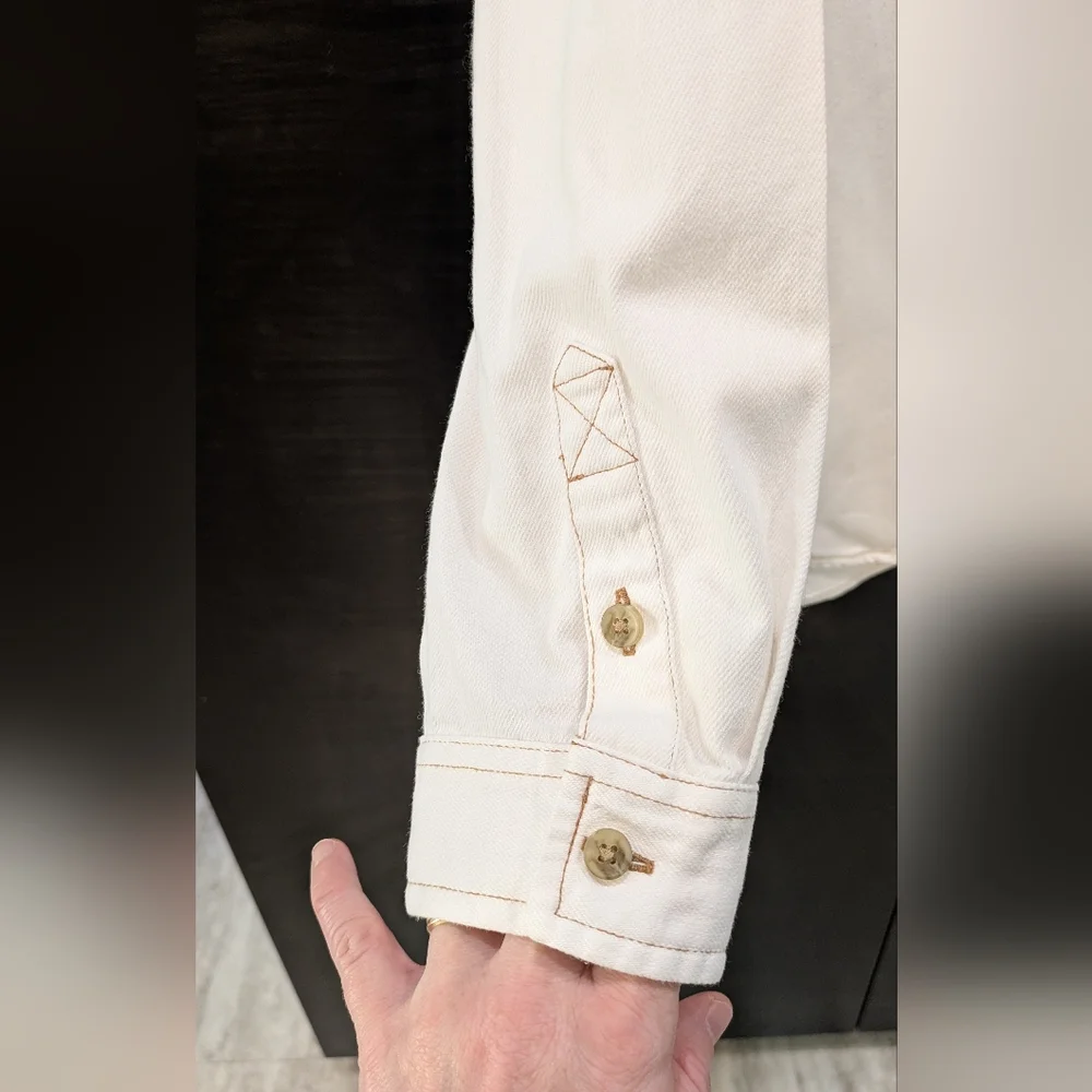 American Eagle Outfitters Cream Denim  Button-Down Shirt with Chest Pockets - Picture 6 of 7